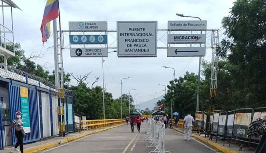 (VENEZUELA) RESTRINGEN PASO ENTRE CÚCUTA Y UREÑA POR DAÑOS EN EL PUENTE INTERNACIONAL FRANCISCO DE PAULA SANTANDER