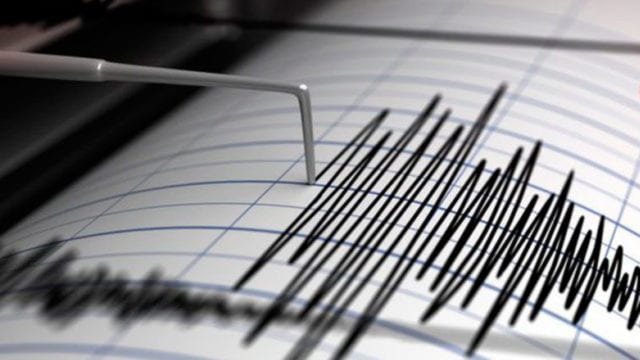 (MUNDO) REPORTAN SISMO DE MAGNITUD 5,8 EN BIOBÍO
