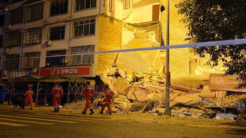 (CHINA) TRES DESAPARECIDOS DEJÓ SISMO DE MAGNITUD 5,2 AL SUR DEL GIGANTE ASIÁTICO