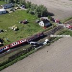 (POLONIA) 4 FALLECIDOS DEJA ACCIDENTE FERROVIARIO POR IMPRUDENCIA DE UN CONDUCTOR (+VIDEO)