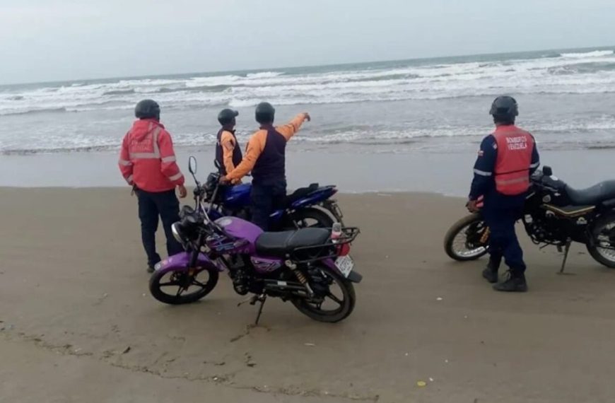 (VENEZUELA) CONTINÚA BÚSQUEDA DE LOS PESCADORES DESAPARECIDOS TRAS NAUFRAGIO DE UNA EMBARCACIÓN EN ALTA MAR