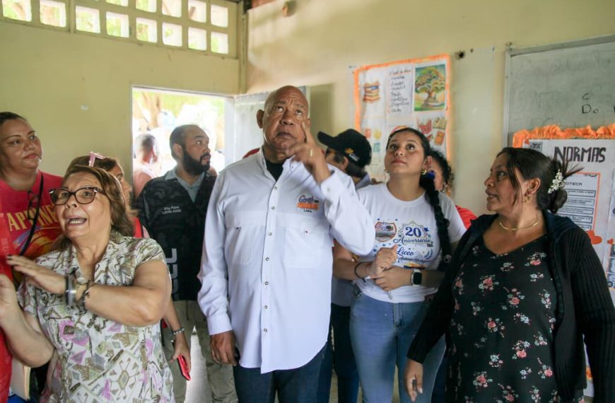 (VENEZUELA) GOBERNADOR REYES REYES REALIZÓ INSPECCIÓN DE LAS INFRAESTRUCTURAS DE ESCUELAS Y LICEOS