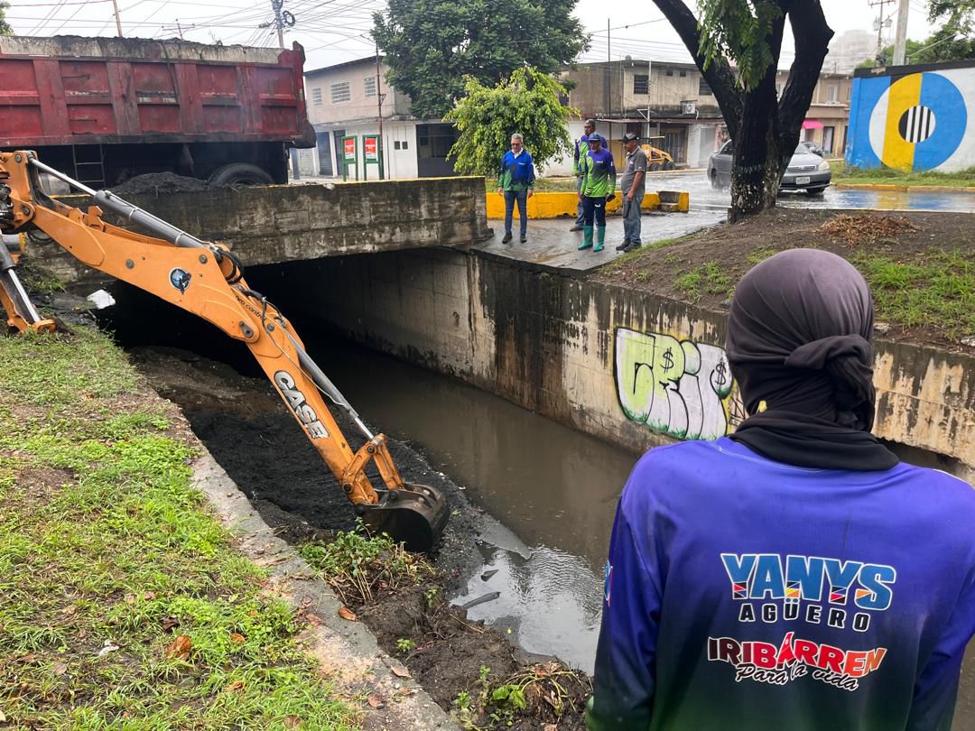 (VENEZUELA) ALCALDÍA DE IRIBARREN ALCANZA 98% DE AVANCE EN LIMPIEZA DEL CANAL&hellip;