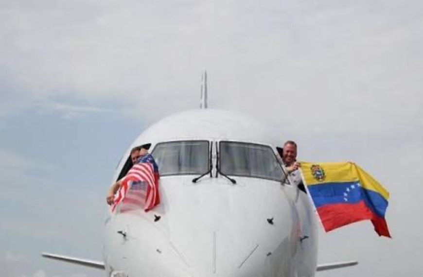 (EEUU) ATERRIZÓ EN MIAMI EL PRIMER VUELO DIRECTO DESDE VENEZUELA LUEGO DE 7 AÑOS