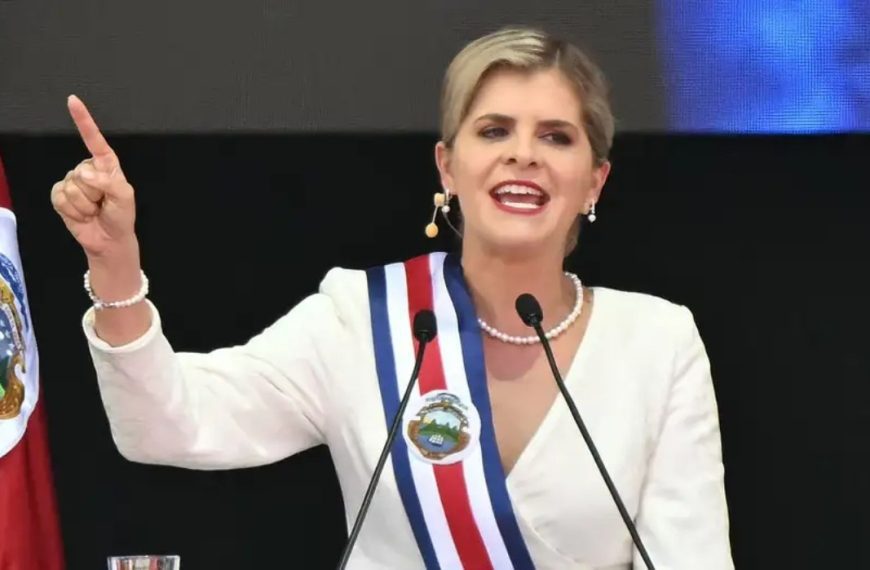 (MUNDO) DERECHISTA LAURA FERNÁNDEZ ASUMIÓ LA PRESIDENCIA DE COSTA RICA