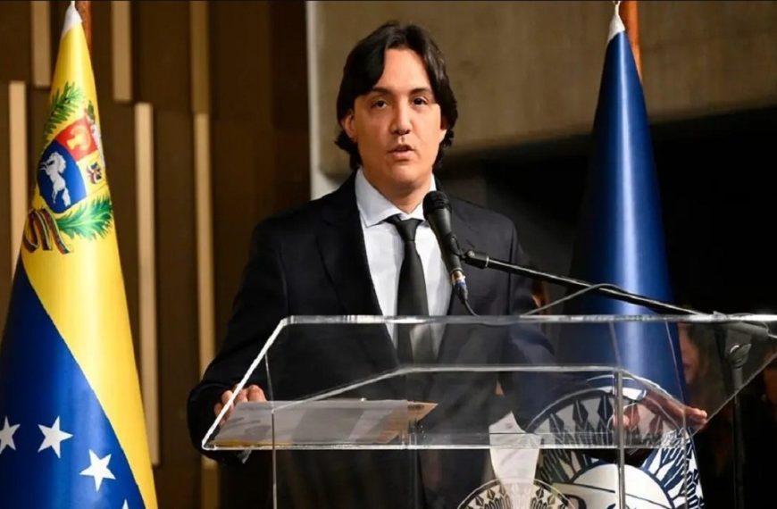 (VENEZUELA) DELEGACIÓN SE TRASLADARÁ A WASHINGTON PARA AVANZAR EN PLAN DE REESTRUCTURACIÓN DE LA DEUDA CON EL FMI