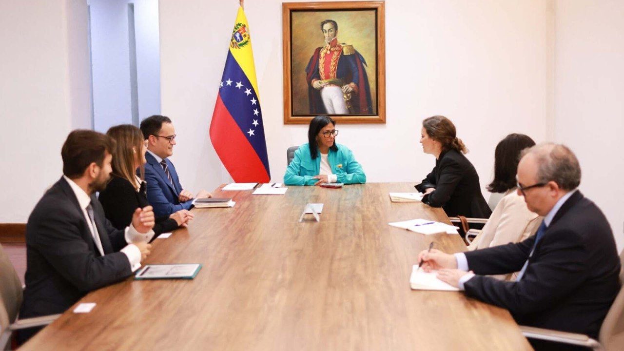 (VENEZUELA) PRESIDENTA ENCARGADA SOSTUVO REUNIÓN CON VICEPRESIDENTA PARA AMÉRICA LATINA Y EL&hellip;