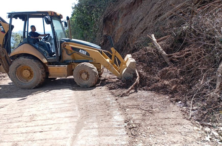 (VENEZUELA) GOBIERNO DE LARA CULMINÓ TRABAJOS DE ATENCIÓN A EMERGENCIA EN LA VÍA DE ACCESO A LA CASCADA DEL VINO