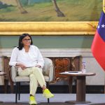 (VENEZUELA) PRESIDENTA (E) RECIBIÓ EN MIRAFLORES A REPRESENTANTES DEL SECTOR TRANSPORTE