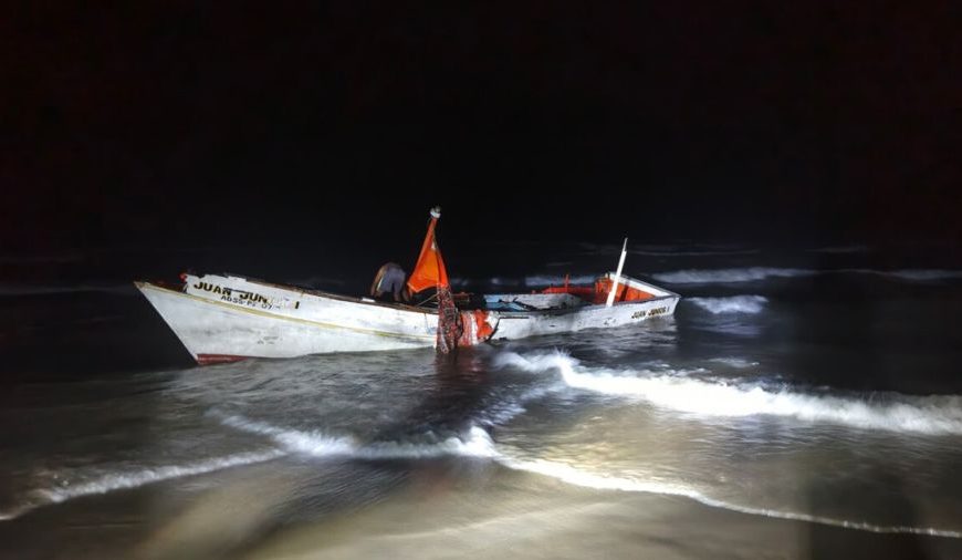 (VENEZUELA) TRES PESCADORES DE LA GUAIRA PERMANECEN DESAPARECIDOS EN ALTA MAR