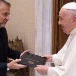 (VENEZUELA) AN AUTORIZÓ A FRANKLIN ZELTZER A RECIBIR LA ORDEN PÍO IX DEL VATICANO