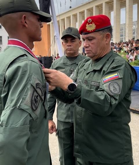 (VENEZUELA) MINISTRO PARA LA DEFENSA SUPERVISÓ UNIDADES DE LA FANB EN LOS ESTADOS LARA Y YARACUY