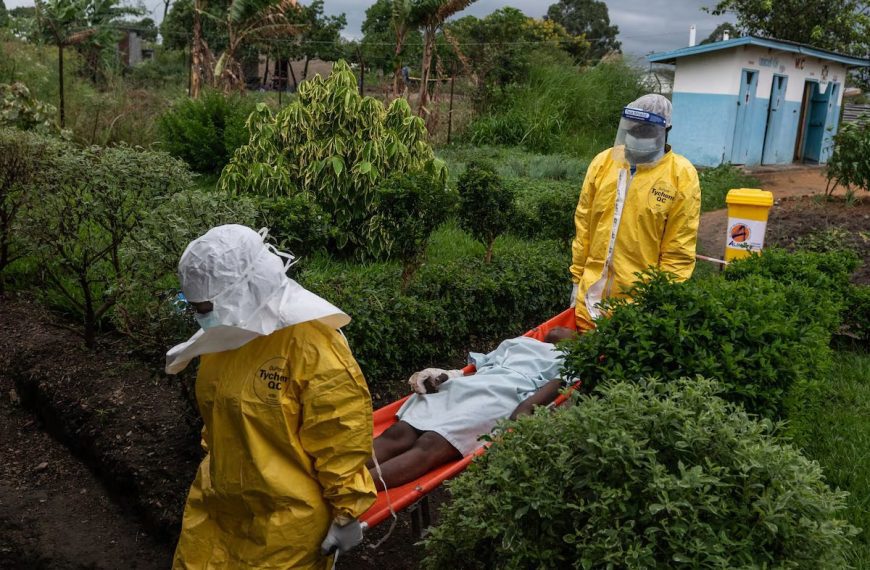 (MUNDO) SE ELEVA A 230 LOS FALLECIDOS POR ÉBOLA EN EL CONGO
