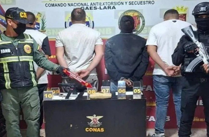 (VENEZUELA) 4 DETENIDOS CON MÁS DE 2 KILOS DE PRESUNTA MARIHUANA EN MERCABAR