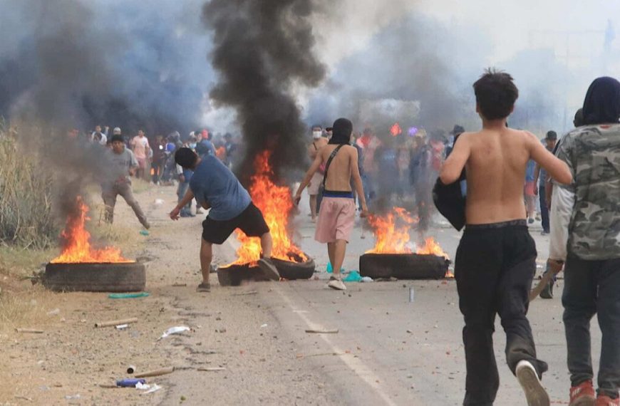 (BOLIVIA) INTENSAS MANIFESTACIONES CUMPLEN UN MES GENERALDO TENSIÓN SOCIAL