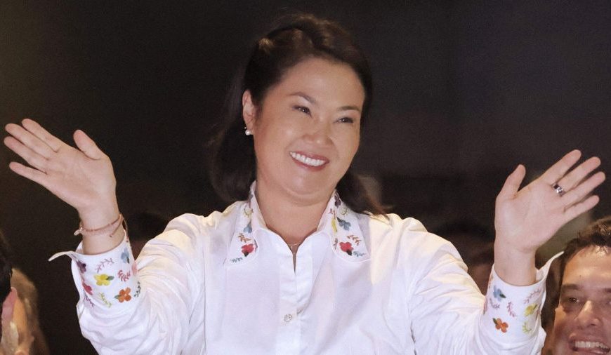 (PERÚ) FUJIMORI RETOMA VENTAJA EN EL PAREJO ESCRUTINIO DE LA SEGNDA VUELTA PRESIDENCIAL