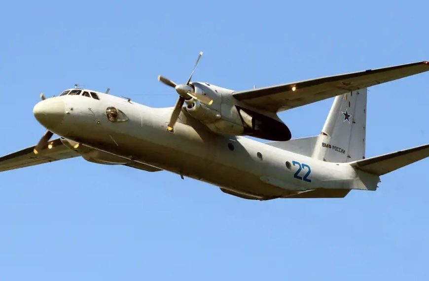(INDIA) 5 FALLECIDOS DEJA ACCIDENTE DE AVIÓN DE TRANSPRTE MILITAR
