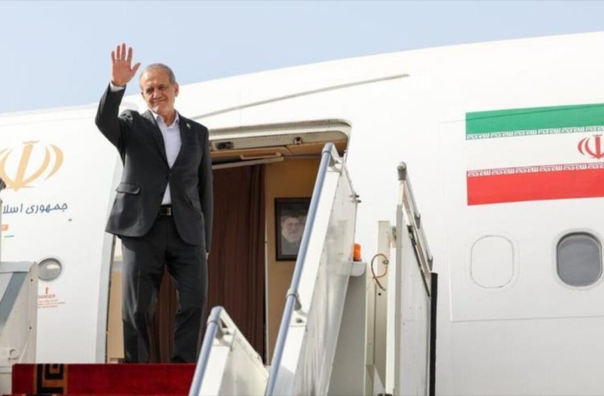 (MUNDO) PRESIDENTE PEZESHKIAN ATERRIZÓ EN PAKISTÁN MIENTRAS EQUIPOS DE EEUU E IRÁN ULTIMAN UN ACUERDO