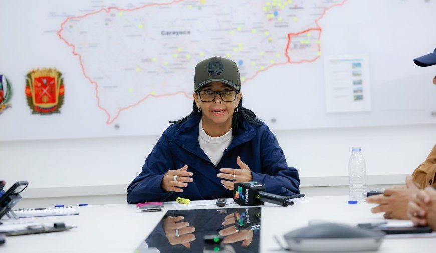 (VENEZUELA) PRESIDENTA ENCARGADA ANUNCIA ACTIVACIÓN DE LA LÍNEA 0-800-RESCATE PARA REPORTAR DESAPARECIDOS TRAS TERREMOTOS