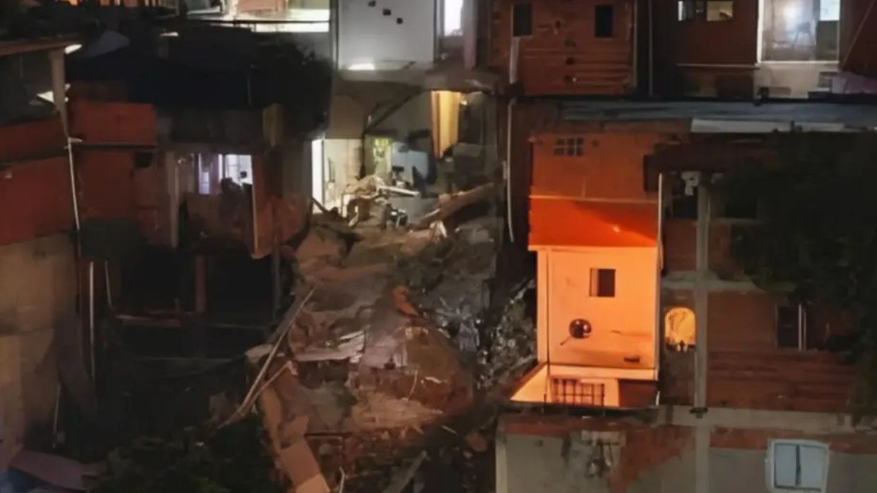 (VENEZUELA) FUERTES PRECIPITACIONES COLAPSAN VIVIENDAS EN LA PASTORA