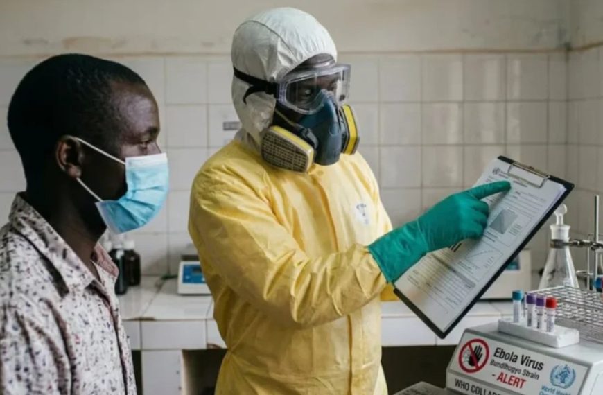 (MUNDO) OMS ALERTA SOBRE EXPANSIÓN DEL ÉBOLA EN EL CONGO Y UGANDA
