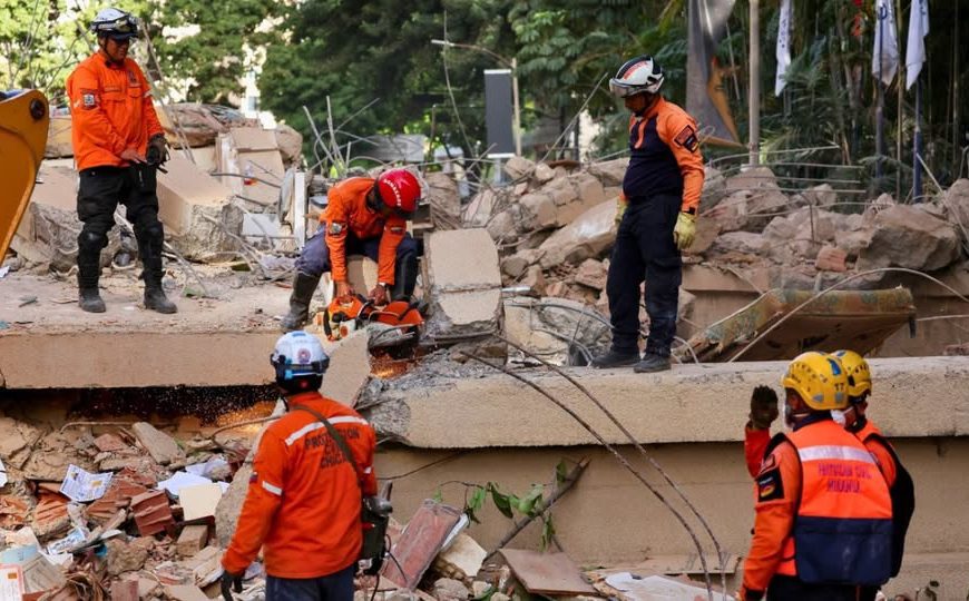 (VENEZUELA) SE ELEVA A 235 CIFRA DE FALLECIDOS TRAS DOBLE TERREMOTO