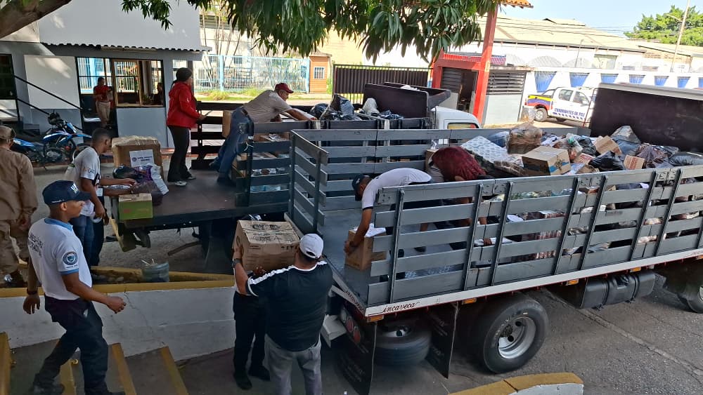 (VENEZUELA) GOBERNACIÓN DE LARA INSPECCIONA CENTRO DE ACOPIO EN SEMALARA PARA APOYO&hellip;