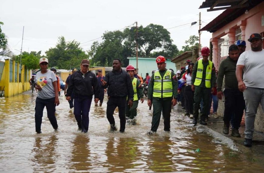 (VENEZUELA) AUTORIDADES SE DESPLIEGAN EN YARACUY PARA ATENDER NOVEDADES POR LAS LLUVIAS