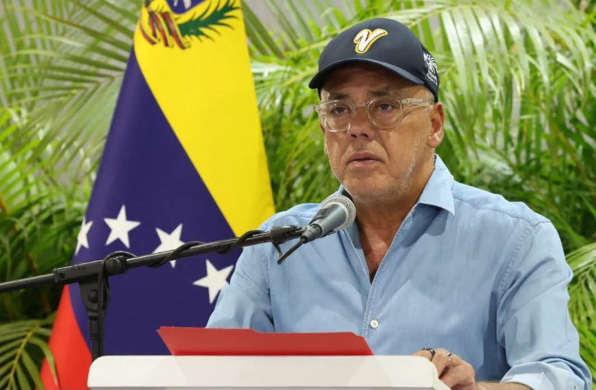 (VENEZUELA) ASCIENDE A 2 MIL 295  CIFRA DE FALLECIDOS TRAS TERREMOTOS
