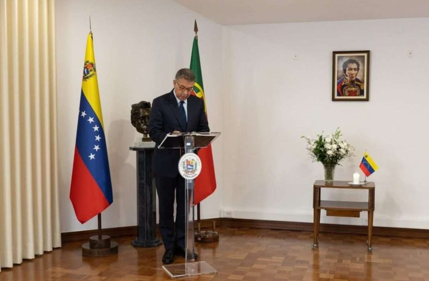 (MUNDO) PRESIDENTE DE PORTUGAL ANUNCIÓ QUE ENVIARÁ NUEVO CONTINGENTE DE AYUDA PARA VENEZUELA