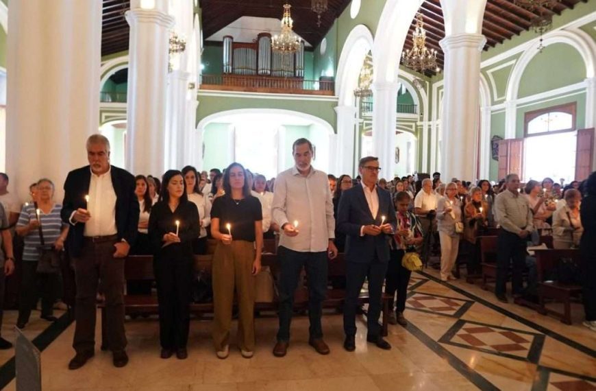 (VENEZUELA) CANCILLERÍA RINDE HOMENAJE A FUNCIONARIOS VÍCTIMAS DE LOS TERREMOTOS
