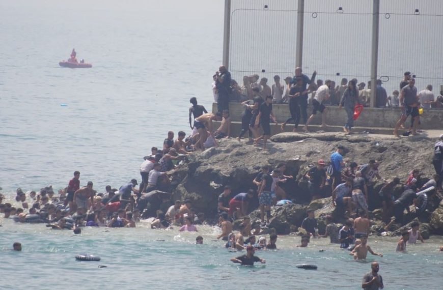 (ESPAÑA) SE ELEVA A 57 LA CIFRA DE FALLECIDOS DURANTE ENTRADA MASIVA DE MIGRANTES DE MARRUECOS A CEUTA