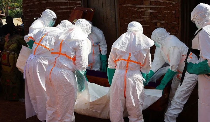 (EL CONGO) AUMENTA A 864 EL NÚMERO DE FALLECIDOS POR EL BROTE DE ÉBOLA