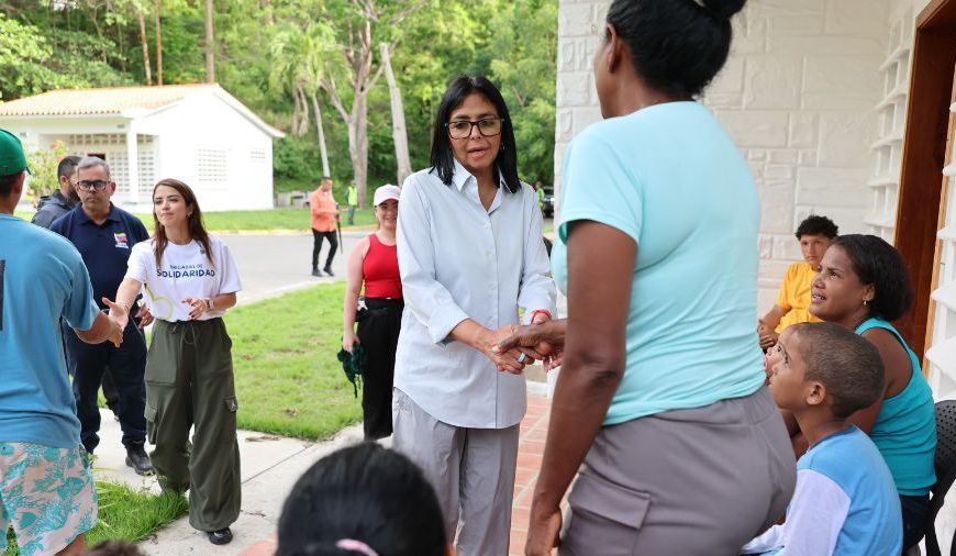 (VENEZUELA) PRESIDENTA (E) DELCY RODRÍGUEZ SUPERVISÓ DESPLIEGUE LOGÍSTICO DE ATENCIÓN EN LOS CARACAS