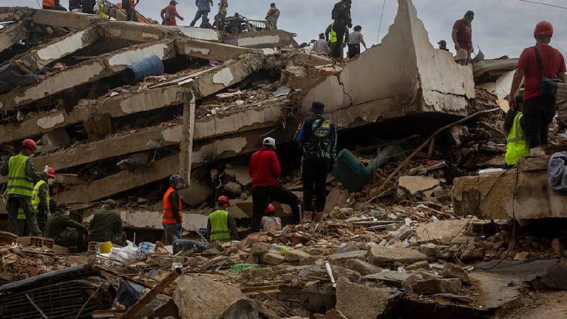 (MUNDO) PERÚ CONFIRMÓ FALLECIMIENTO DE 3 CONNACIONALES Y 7 DESAPARECIDOS TRAS TERREMOTOS