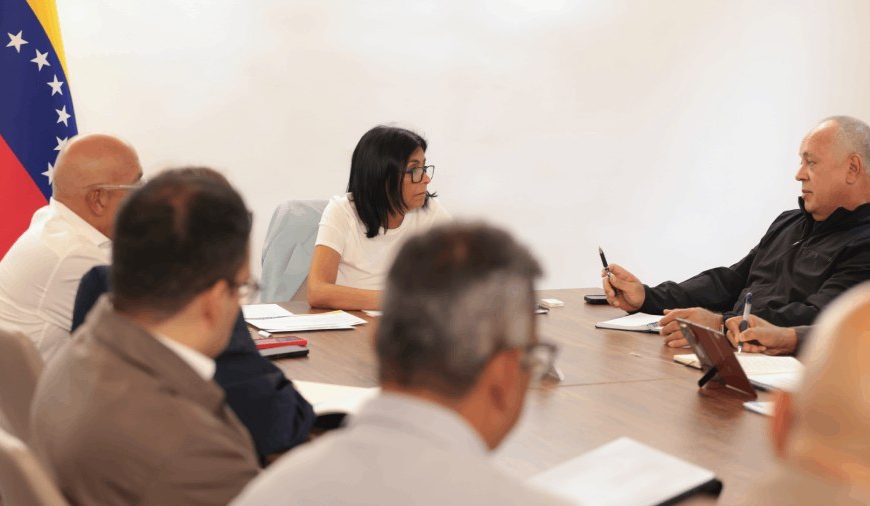 (VENEZUELA) VICEPRESIDENTES SECTORIALES SOSTUVIERON ENCUENTRO CON LA PRESIDENTA ENCARGADA PARA EVALUAR ATENCIÓN DURANTE LA EMERGENCIA NACIONAL