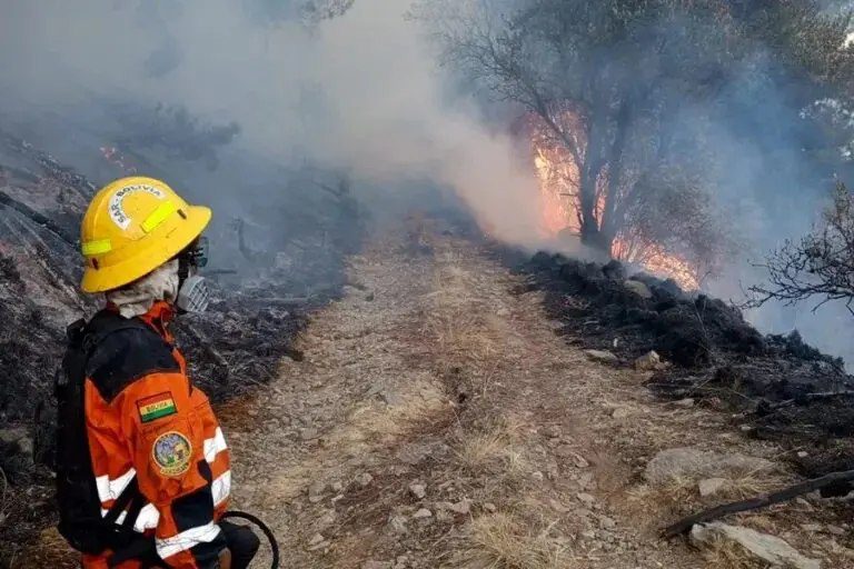 (BOLIVIA) DECLARAN ESTADO DE DESASTRE EN SAN LORENZO ANTE INCENDIOS FORESTALES