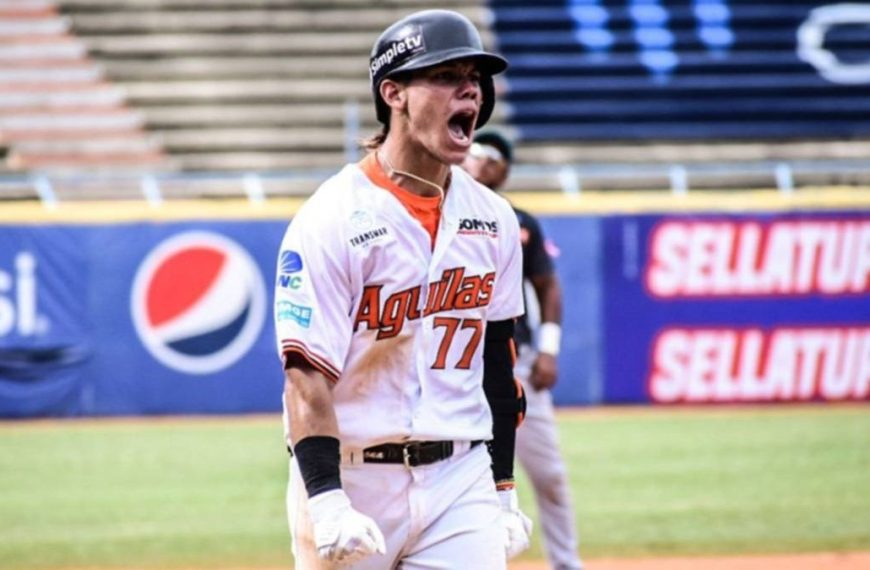 (VENEZUELA) LEONES DEL CARACAS CONCRETA CANJE DE KENEDY CORONA DE LAS ÁGUILAS