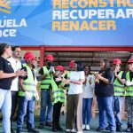 (VENEZUELA) PRESIDENTA DELCY RODRÍGUEZ INSPECCIONÓ CARPINTERÍA COMUNAL PARA EL PLAN VENEZUELA RENACE