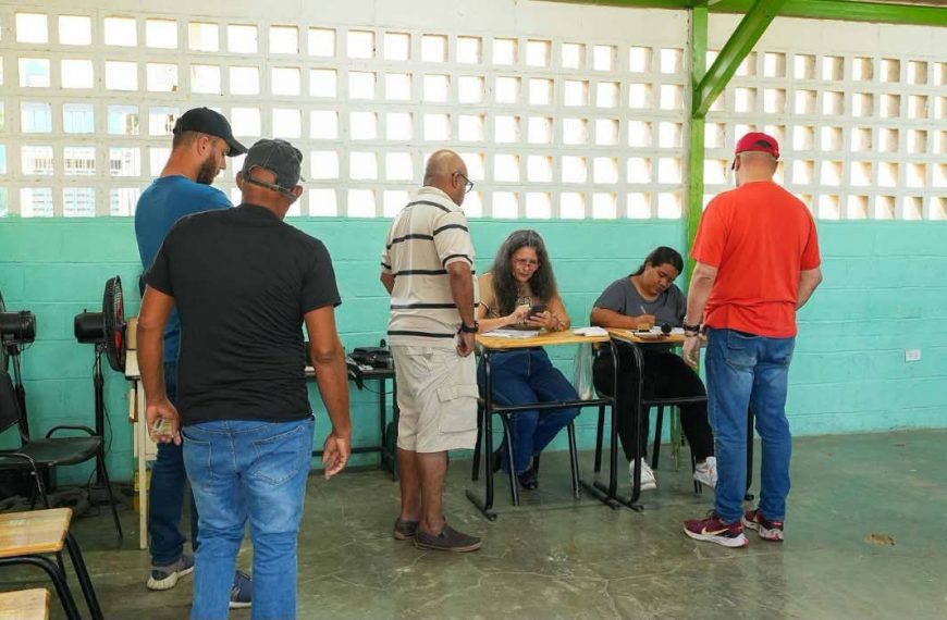 (VENEZUELA) EJECUTIVO NACIONAL REPROGRAMA CONSULTA POPULAR PREVISTA PARA EL 12 DE JULIO