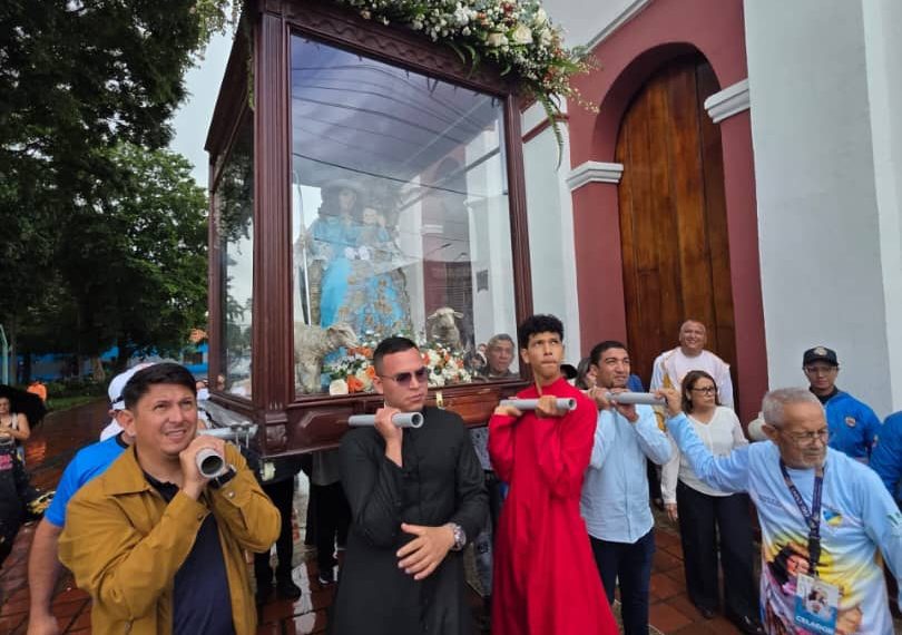 (VENEZUELA) ALCALDÍA DE PALAVECINO REACTIVA SU HORARIO HABITUAL DE ATENCIÓN AL PÚBLICO CON LA BENDICIÓN DE LA DIVINA PASTORA