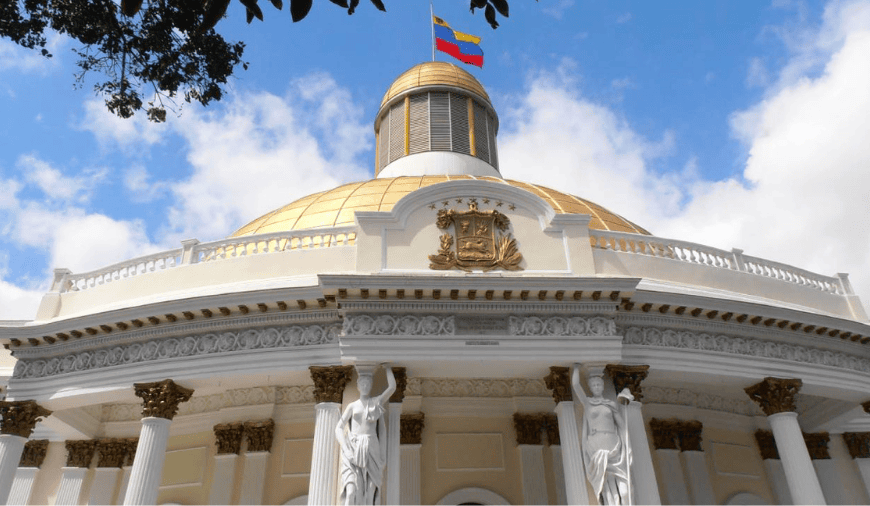 (VENEZUELA) AN DEJARÁ DE SESIONAR EN EL PALACIO FEDERAL LEGISLATIVO POR DAÑOS EN LA CÚPULA LUEGO DE LOS TERREMOTOS