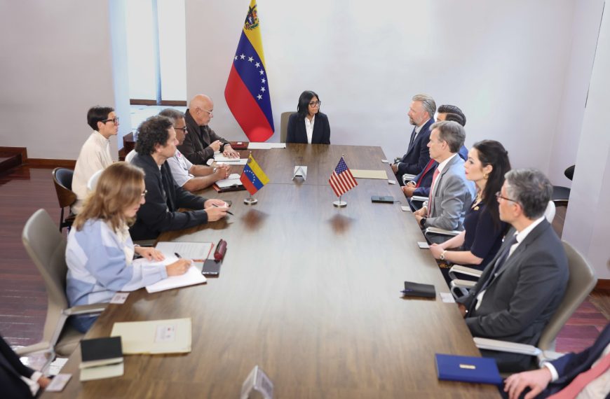 (VENEZUELA) PRESIDENTA (E) SOSTUVO REUNIÓN CON SUBSECRETARIO DE AGRICULTURA DE EEUU