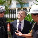 (VENEZUELA) ENCARGADO DE NEGOCIOS DE EEUU Y EL ARZOBISPO DE CARACAS INSPECCIONAN TEMPLOS TRAS LOS SISMOS