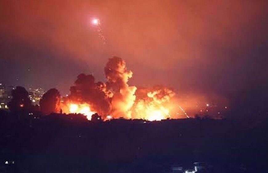 (MUNDO) ISRAEL BOMBARDEA EL SUR DEL LÍBANO POR QUINTA NOCHE CONSECUTIVA DEJANDO 11 FALLECIDOS