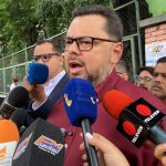(VENEZUELA) DIPUTADO ANTONIO ECARRI SALE EN DEFENSA DE SU PROPUESTA DE DOLARIZACIÓN EN EL PAÍS