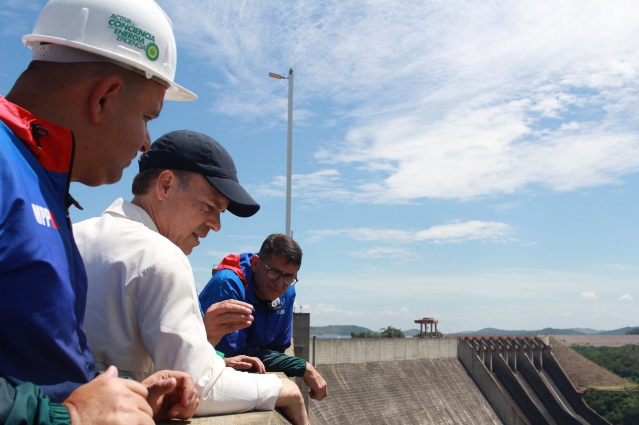 (VENEZUELA) DEPARTAMENTO DE ENERGÍA DE EEUU INSPECCIONÓ LA CENTRAL HIDROELÉCTRICA DEL GURI…