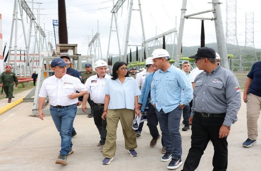 (VENEZUELA) PRESIDENTA DELCY RODRÍGUEZ RECORRIÓ INSTALACIONES DDE LA CENTRAL TERMOELÉCTRICA PLANTA CENTRO Y TERMOCARABOBO TRAS DOBLETE SÍSMICO
