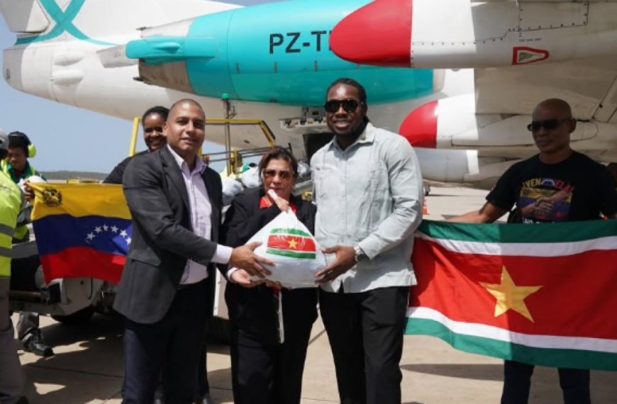 (VENEZUELA) 7 TONELADAS DE AYUDA HUMANITARIA LLEGARON AL PAÍS PROCEDENTES DE SURINAM