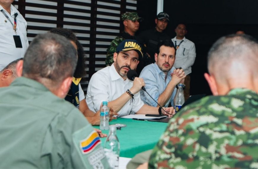 (COLOMBIA) PRESIDENTE DE LA ESPRIELLA LLEGA A CHOCÓ PARA ATENDER PERSONALMENTE INCIDENCIAS EN EL EPICENTRO DEL TERREMOTO